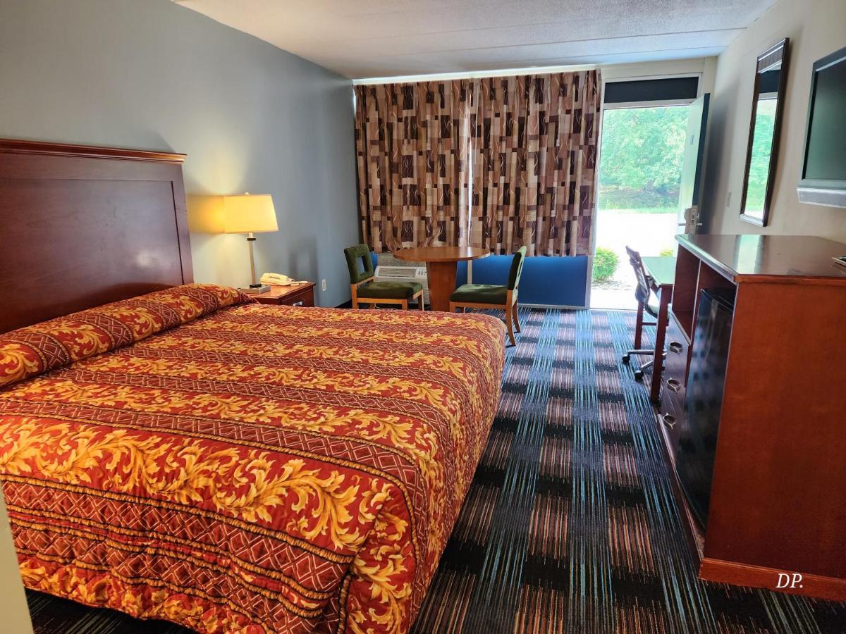 Royal Inn Motel-Charlottesville Ruang foto